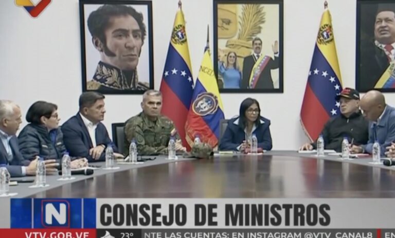 Delcy Rodríguez asume la presidencia interina y tiende la mano a Trump tras la captura de Maduro.