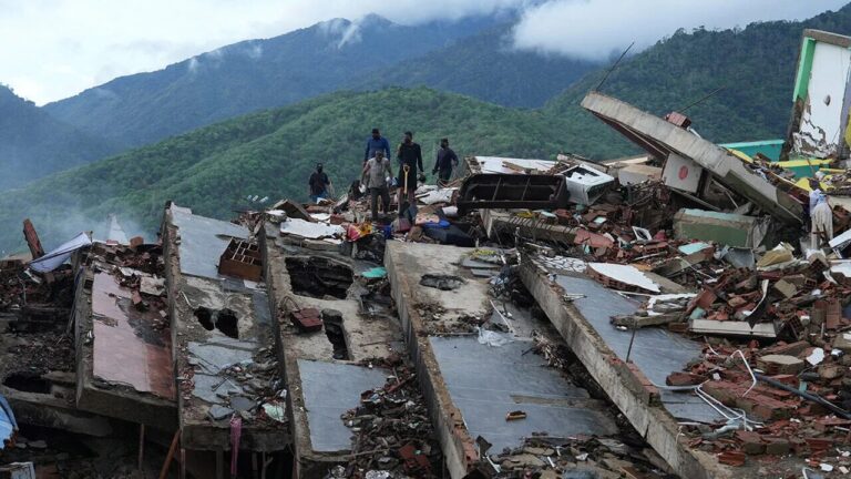 Geopolítica en tensión: Del caos en Ormuz a la crisis humanitaria en Venezuela