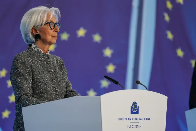 El endurecimiento del BCE encarece las hipotecas y enfría el mercado inmobiliario, aunque sin riesgo de crisis sistémica