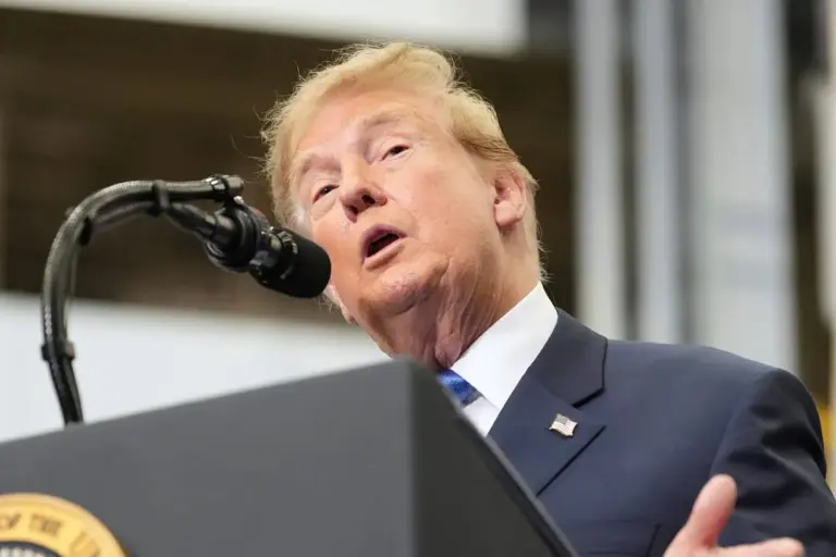 Trump anuncia la construcción en Washington de un gigantesco arco de triunfo de más de 75 metros para conmemorar el 250 aniversario de EE. UU.