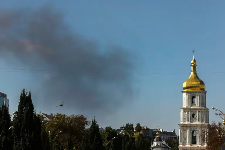 El Kremlin cruza una nueva línea roja: un dron ruso ataca el cuartel general del SBU en pleno centro de Kiev