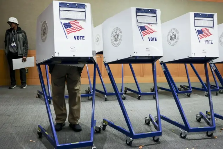Las elecciones de medio mandato en EE. UU.: un duro examen para Trump con el Congreso y el Senado en la cuerda floja